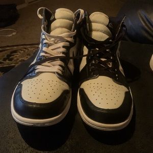 size 12 jordan 1 mochas throw a offer